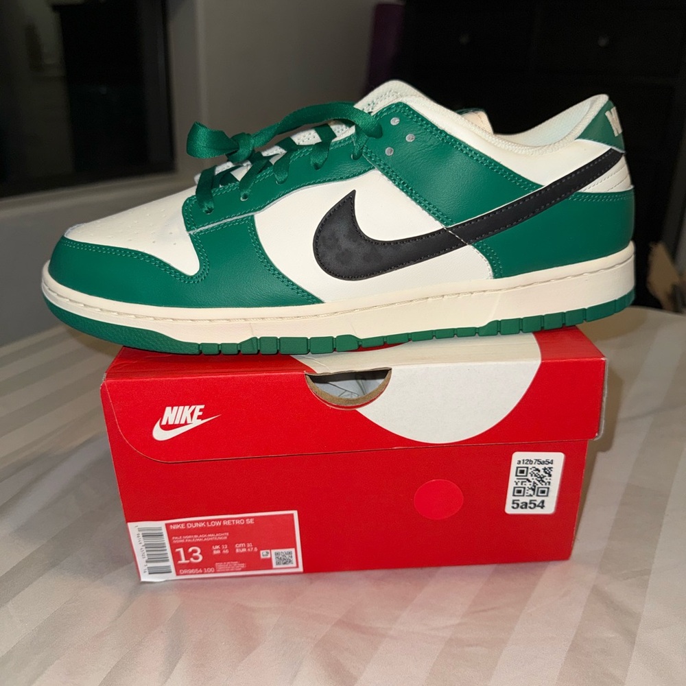 Nike Green and Black Sneakers